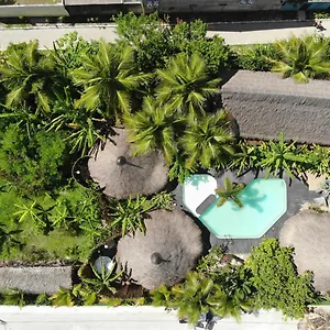 https://ecolodge-beira-mar-ococoloco.portodegalinhashotels.com